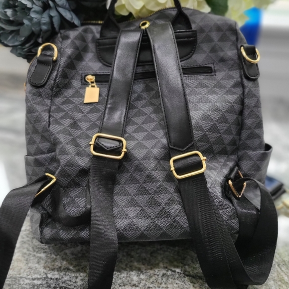 🏖️ Logooo Women Backpack Purse - Picture 10 of 16